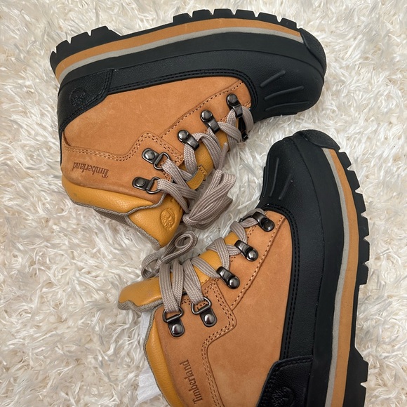 Little Kids Timberland Reinforced Carbon Toe boots - Picture 2 of 12